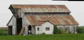 CA_Merced_MailPouchBarn_00.jpg