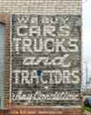 IA_Dubuque_WeBuyCarsTrucks2_00.jpg