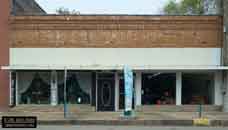 MO_Steelville_Storefront3_00.jpg