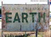 TX_Earth_CitySign1_00.jpg