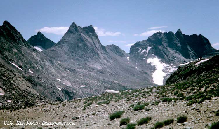 66.07.j11.jpg