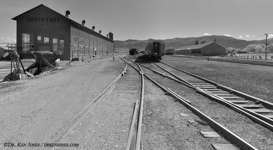 NV_Ely_Trains_b_00.jpg